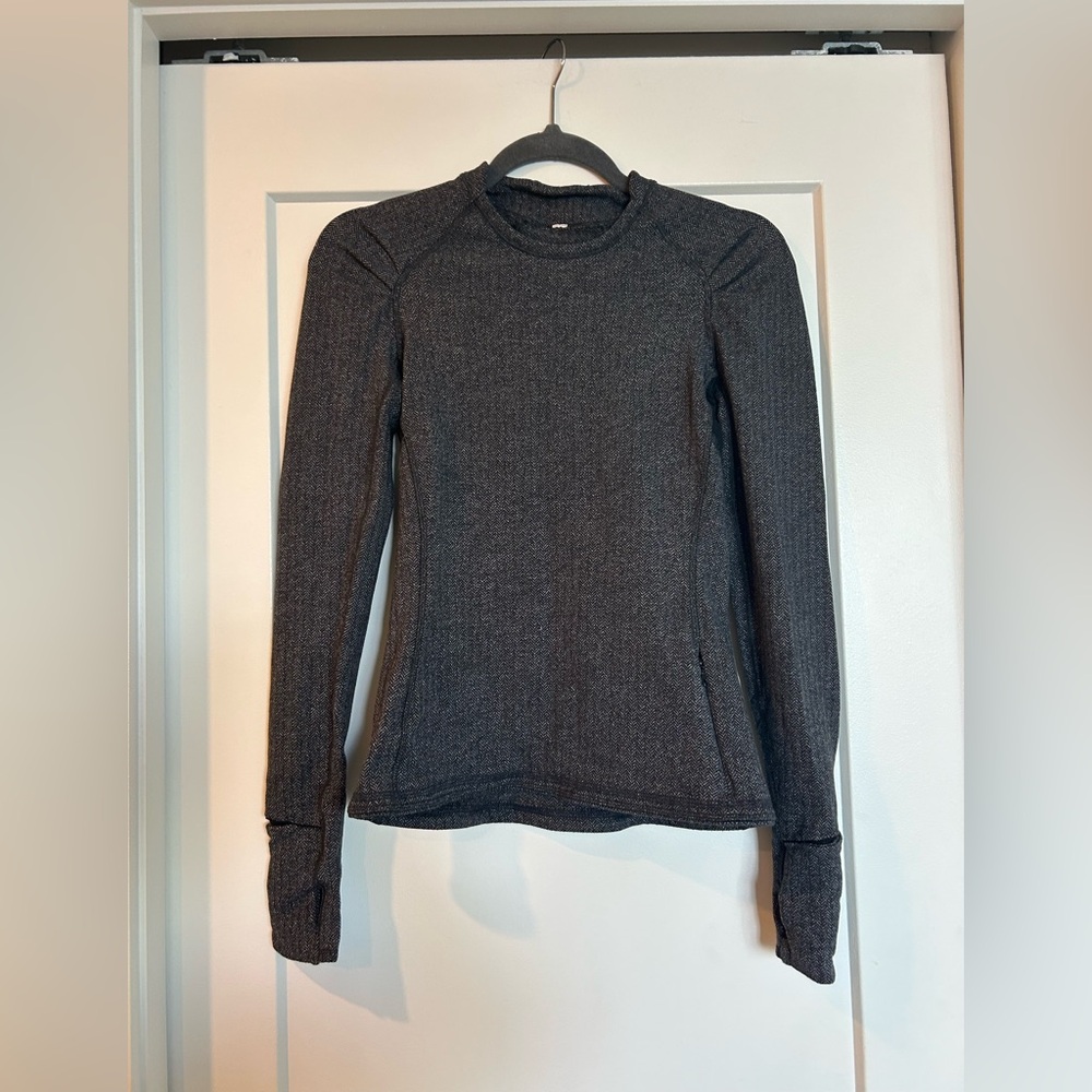 Lululemon houndstooth black/grey long sleeve workout top